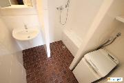 2+kk, 43m2, 2. patro cihlov�ho domu, u parku Jezerka, ulice Pod L�zn�