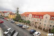 2+kk, 43m2, 2. patro cihlov�ho domu, u parku Jezerka, ulice Pod L�zn�