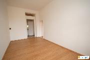 2+kk, 43m2, 2. patro cihlov�ho domu, u parku Jezerka, ulice Pod L�zn�