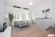 Designov� byt 2+kk v obl�ben� lokalit� na pomez� Vinohrad a Vr�ovic