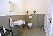 Nebytov� prostor, 50 m2, nyn� vyu��van� jako holi�stv�,  Na Pankr�ci, Praha 4 Nusle.