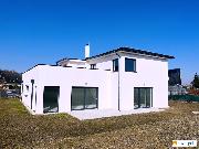 NOV� CENA ! Prodej  RD  286 m2 + 79 m2 terasa, pozemek 1173 m2, Sulice-Hlubo�inka, Praha v�chod.