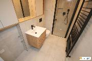 Nov�, za��zen�  byt 1+kk s balkonem, Ekocity Hostiva�