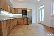 Od kvtna: Nov 4+1, 160 m + balkon, zahrada, Gabkova, Praha 8 Libe.