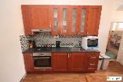 Rekonstrukce: 2+1, 70m2, u metra Palmovka, neza��zeno