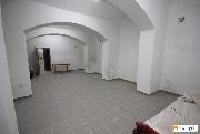 Sklad, d�lna, prostor 90m2 v suter�nu domu, Praha 3 - �i�kov
