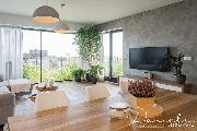 Elegantn byt s krsnm vhledem na Prahu   3+kk s terasou v rezidenci SAKURA Praha 5 - Koe