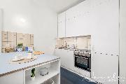 Klidn� a proslun�n� byt k pron�jmu. Pln� vybaven� 2kk, 47m2 na Vinohradech, ul. Pod Zvona�kou