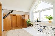 Podnjem podkrovnho  bytu 2kk, 60m2 ve vilovm dom v blzkosti metra B - Rajsk zahrada - Praha 9