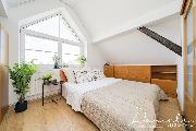 Podnjem podkrovnho  bytu 2kk, 60m2 ve vilovm dom v blzkosti metra B - Rajsk zahrada - Praha 9