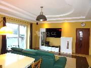Prodej 1/2 rodinn�ho domu - byt, obytn� suter�n. gar� a pozemek, ulice Ji�n� II, Praha - Z�b�hlice