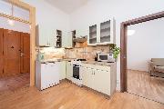 Prodej bytu 2+kk, 43 m2, ul. Pstavn, Praha - Holeovice