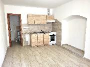 Prodej domu se tymi apartmny, s gar, a to na pozemku 250 m2, Dnov - Drchkov, okr. Slan