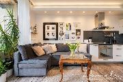 Prodej klidn�ho bytu 2+kk, 52m2 s balk�nem a parkovac�m st�n�m v Kamenici, Praha-V�chod