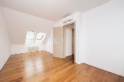 Prodej mimodnho mezonetovho bytu 4+kk, 133m2 s terasou ul. Ke Stranick, Praha 10