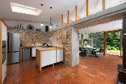 Prodej rodinn�ho domu a objektu k  podnik�n� na pozemku 1590m2 v Odolena Vod�