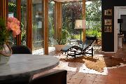 Prodej rodinn�ho domu a objektu k  podnik�n� na pozemku 1590m2 v Odolena Vod�
