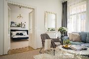 Prodej sv�tl�ho bytu s du�� v srdci Prahy. 2+1, 71m2, dru�stevn� vlastnictv�.