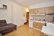 Pron�jem bytu 1+kk, v�m�ra 25 m2, 1NP/4NP, ulice Revolu�n�, Praha v�chod �estajovice