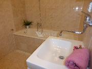 Pron�jem bytu 2+kk, 52 m2, 2 nepr�choz� pokoje, Praha 4 u metra C Pra�sk�ho povst�n�
