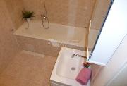 Pron�jem bytu 2+kk, 52 m2, 2 nepr�choz� pokoje, Praha 4 u metra C Pra�sk�ho povst�n�