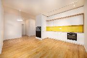 Pron�jem bytu 2+kk, 56 m2 s balkonem, ul. �erot�nova, Praha 3 - �i�kov