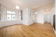 Pron�jem bytu 2+kk, 56 m2 s balkonem, ul. �erot�nova, Praha 3 - �i�kov