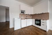 Pron�jem bytu 3+kk, 81 m2 s balkonem, ul. Na Kope�ku, Praha 8 - Libe�