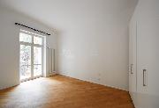 Pronjem bytu 5+kk, 169 m2 s balkonem a gar, ul. Vehrdova, Praha - Mal Strana
