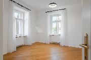 Pronjem bytu 5+kk, 169 m2 s balkonem a gar, ul. Vehrdova, Praha - Mal Strana