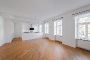 Pronjem bytu 5+kk, 169 m2 s balkonem a gar, ul. Vehrdova, Praha - Mal Strana