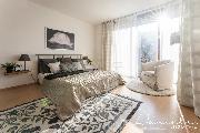 Pron�jem ��ste�n� za��zen�ho rohov�ho domu 4kk, 153m2 s gar��, terasou a zahradou  315m2 ve Vino�i.