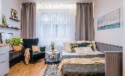 Pron�jem kompletn� za��zen�ho bytu 1kk 20m2 ve vilov�m dom� se zahradou v bl�zkosti metra Kobylisy