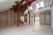 Pronajem mezonetov�ho bytu 3+kk, 135m2 s terasou, ulice Lu�ick�