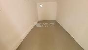 Pron�jem samostatn� gar�e Praha 8,  Na Kor�b�.
