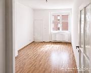 Slunn� byt 2+kk po rekonstrukci, 53 m? � klid, sv�tlo a skv�l� poloha kousek od metra Vy�ehrad