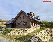Dv  horsk chaty navzjem propojen ,  240m2, pozemek 834m2. Hynice pod Suinou