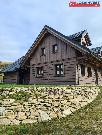 Dv  horsk chaty navzjem propojen ,  240m2, pozemek 834m2. Hynice pod Suinou