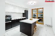 V�jime�n� rodinn� d�m v Omic�ch � 218 m?, soukrom�, komfort a v�born� dostupnost Brna
