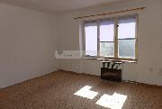 Prodej prostorn�ho cihlov�ho bytu 2+1 s komorou a 2 sklepy v Plzni na Doubravce