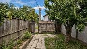 Prodej rodinn�ho domu 2+1 se stodolou v obci Hodice.