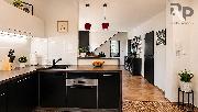Prodej vyj�me�n�ho rodinn�ho domu s investi�n�m potenci�lem  v Dobron�n�.