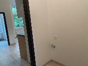 Pron�jem nov� zrekonstruovan�ho za��zen�ho bytu 2kk v reziden�n� vile se zahradou