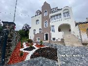Pron�jem nov� zrekonstruovan�ho a za��zen�ho bytu 1kk s lod�i� v reziden�n� vile se zahradou