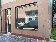 Pron�jem obchodn�ch prostor v D���n�