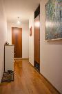 Pron�jem klimatizovan�ho bytu 2+kk s balkonem, 72 m2, gar�ov� st�n�