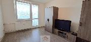 Pron�jem bytu 2+1 se zasklenou lod�i�, Vala�sk� Mezi����, ul. Lu�n� 
