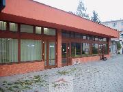 Pron�jem obchodn�ch prostor 130 m2, Vset�n