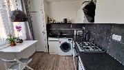 Pron�jem za��zen�ho bytu 1+1 s lod�i�, Vala�sk� Mezi����, ul. Havl��kova
