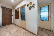 Nab�z�m k prodeji prostorn� 3+kk, 69 m² + zasklen� lod�ie a 2 sklepy, Praha 4  Chodov 